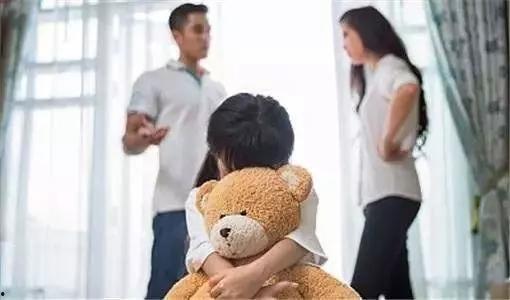 父母吵架我吃瓜,我眼中的父母吵架“吃瓜”记